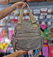 Cargar imagen en el visor de la galería, Carteras y Mochila Dhabi x Mayor