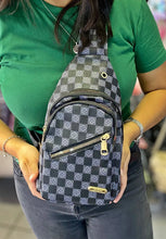 Cargar imagen en el visor de la galería, Pechera bandolera - Lote de 3 unid.