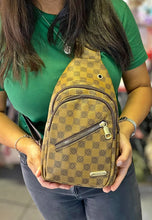 Cargar imagen en el visor de la galería, Pechera bandolera - Lote de 3 unid.