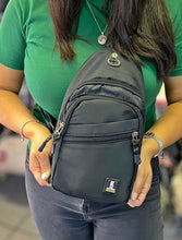 Cargar imagen en el visor de la galería, Pechera bandolera - Lote de 3 unid.