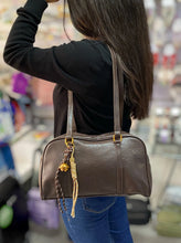 Cargar imagen en el visor de la galería, Cartera Glasgow- X Mayor