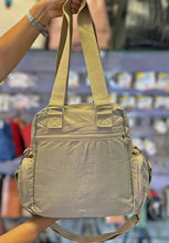Cargar imagen en el visor de la galería, Bolso Donkey x Mayor
