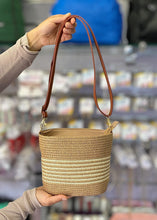 Cargar imagen en el visor de la galería, Cartera Mila x Mayor
