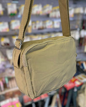 Cargar imagen en el visor de la galería, Bolso Abanu Plus - Lote de 3 unid.
