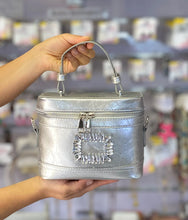 Cargar imagen en el visor de la galería, Cartera Dr Milan X Mayor
