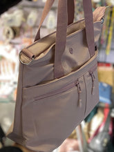 Cargar imagen en el visor de la galería, Cartera Leila x Mayor

