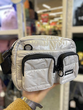 Cargar imagen en el visor de la galería, Bolso Pewter Puffa x Mayor
